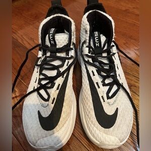 Nike White and Black Basketball Sneakers
